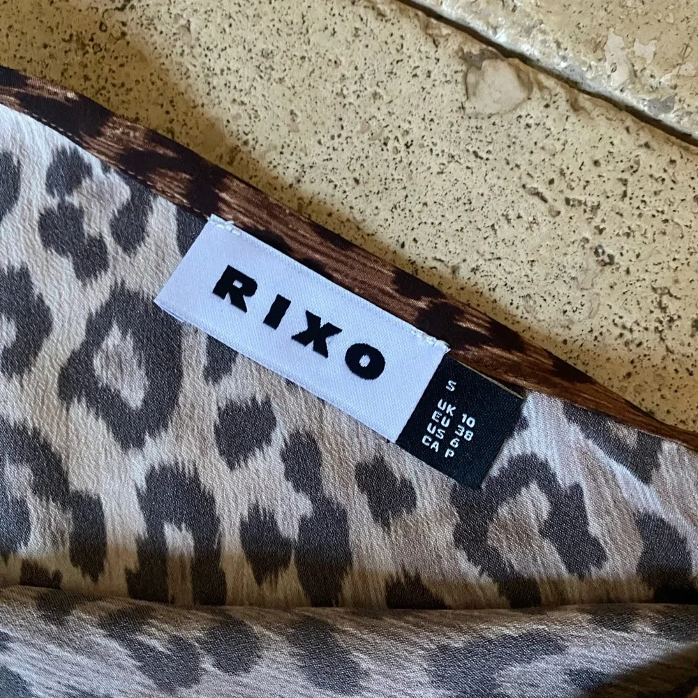 Rixo Kelly Leopard 100% Silk Midi Skirt Small $280 - Picture 4 of 8